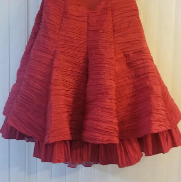 Dress - Picture 3 of 5